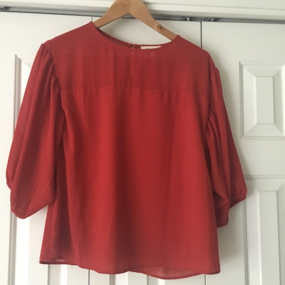 3/4 Sleeve top with built in camisole - Picture 1 of 1
